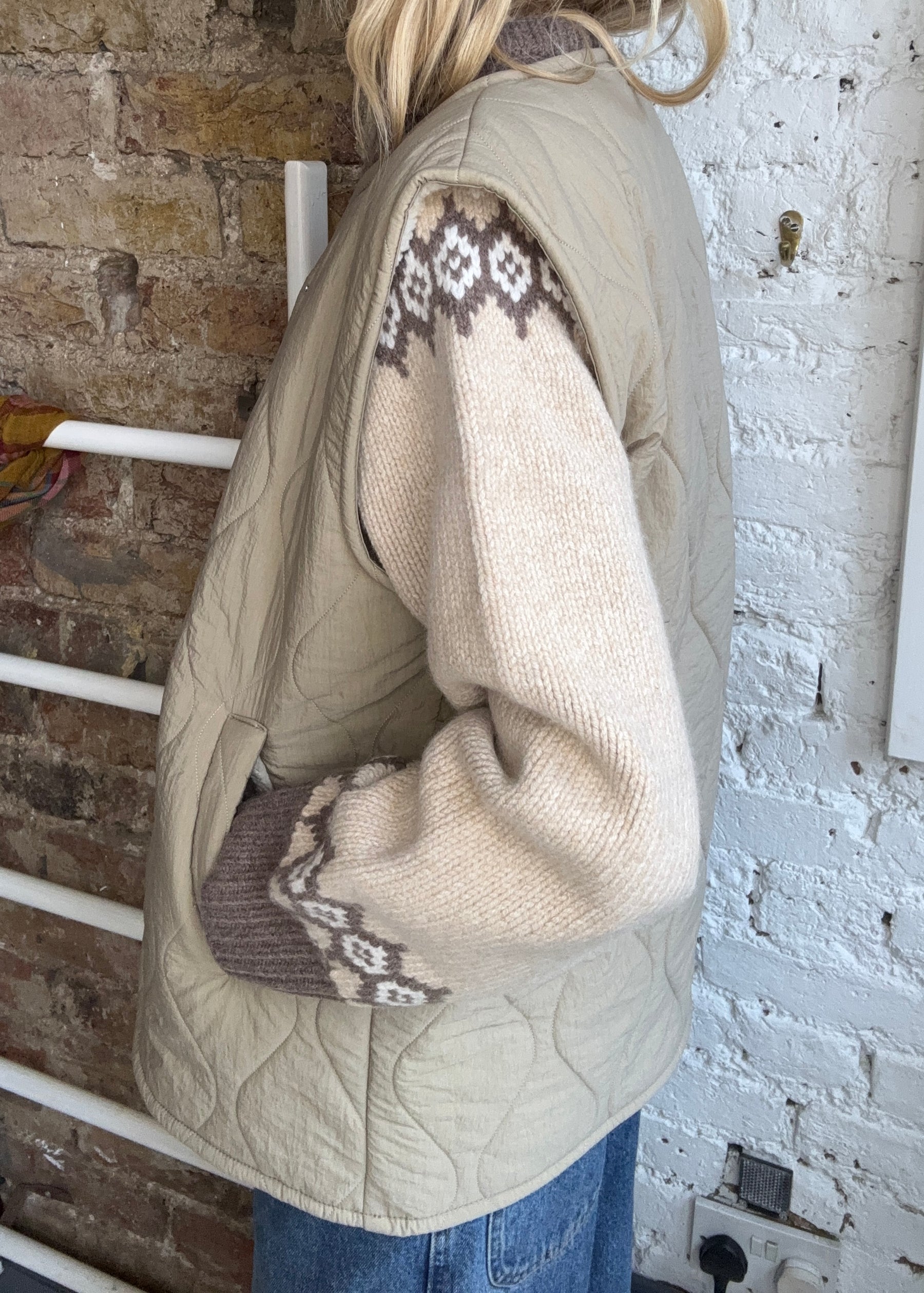 Aokyanos Venice Sherpa Gilet in Beige
