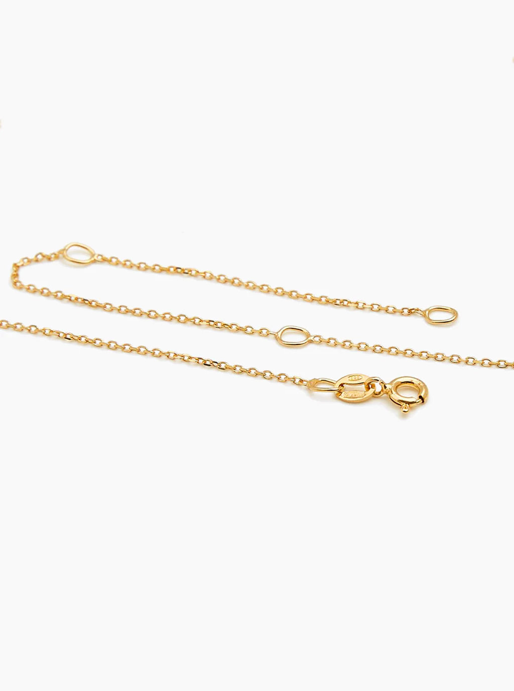 Tilly Sveaas Small Gold t Bar on Belcher Chain